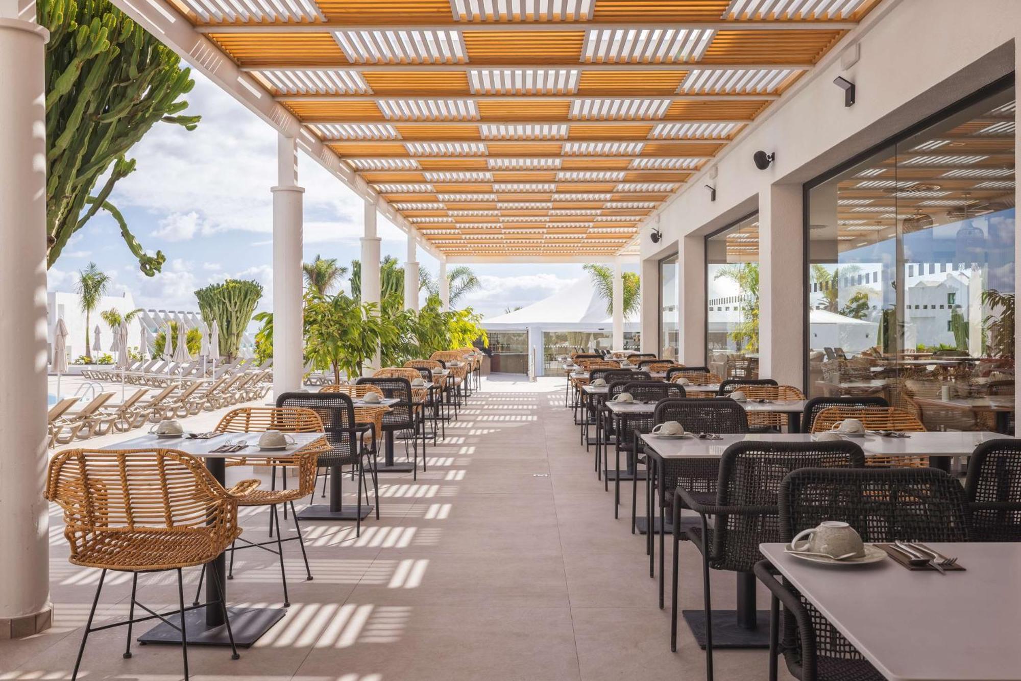 Radisson Blu Resort, Lanzarote Adults Only Costa Teguise Extérieur photo