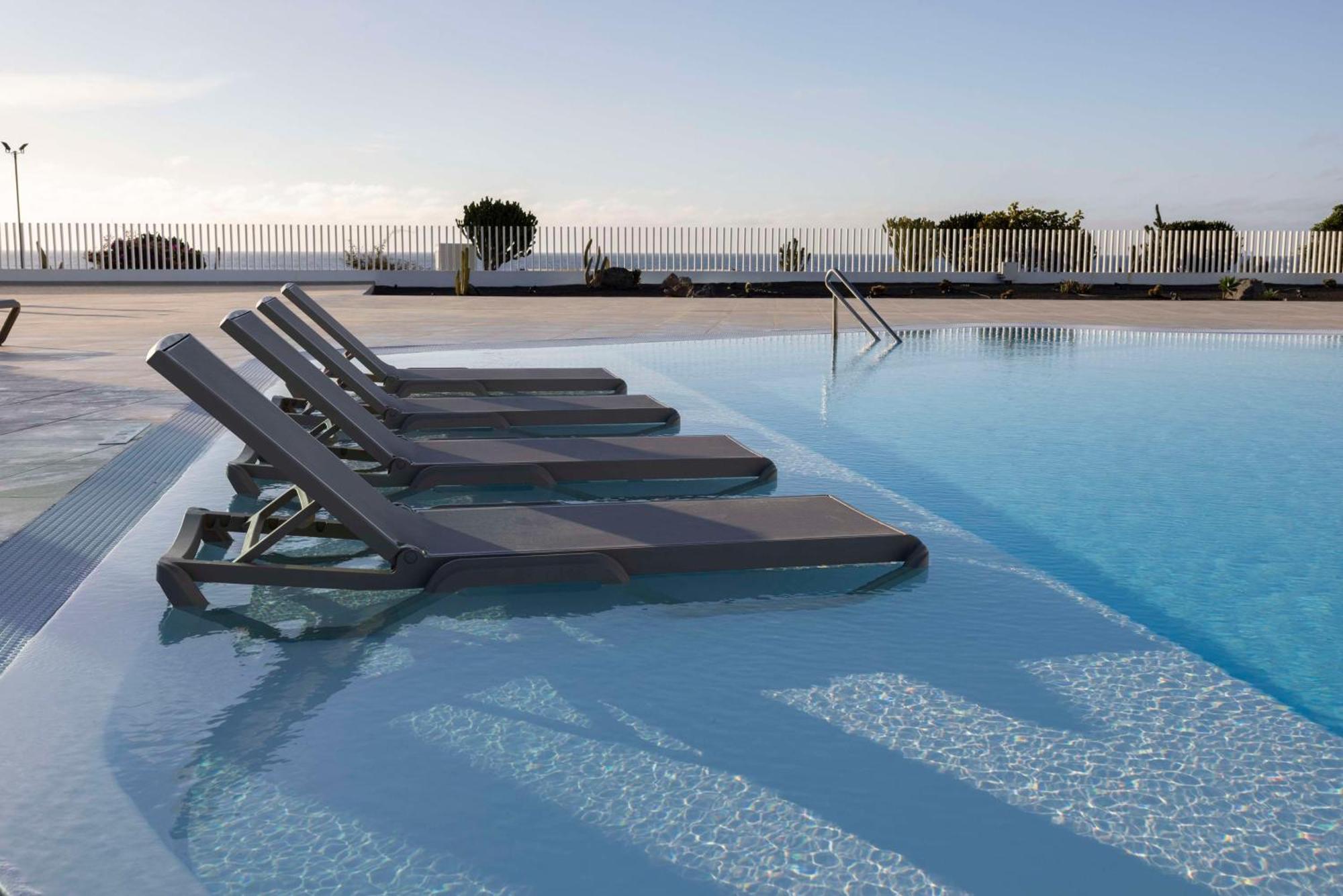 Radisson Blu Resort, Lanzarote Adults Only Costa Teguise Extérieur photo
