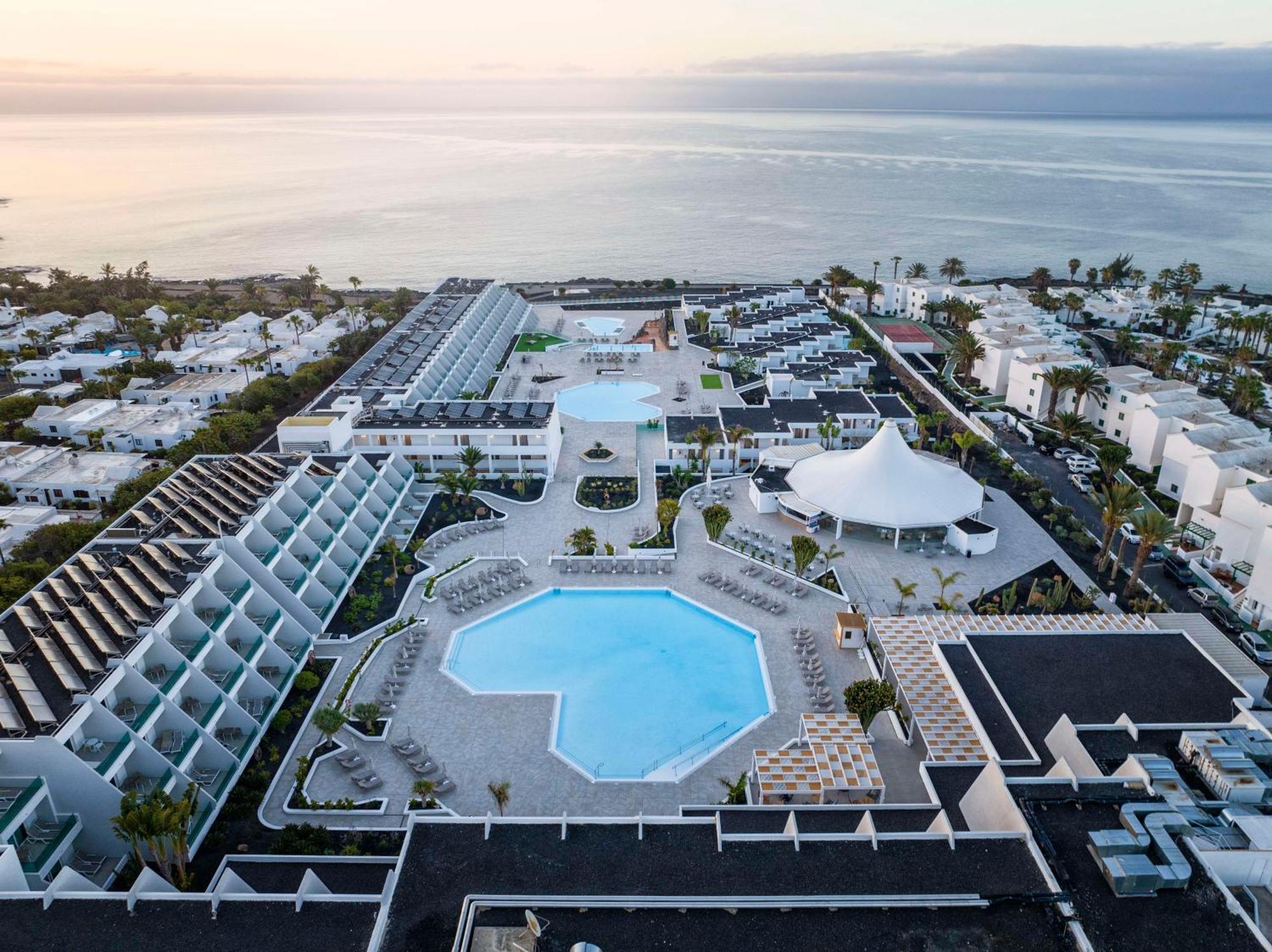 Radisson Blu Resort, Lanzarote Adults Only Costa Teguise Extérieur photo