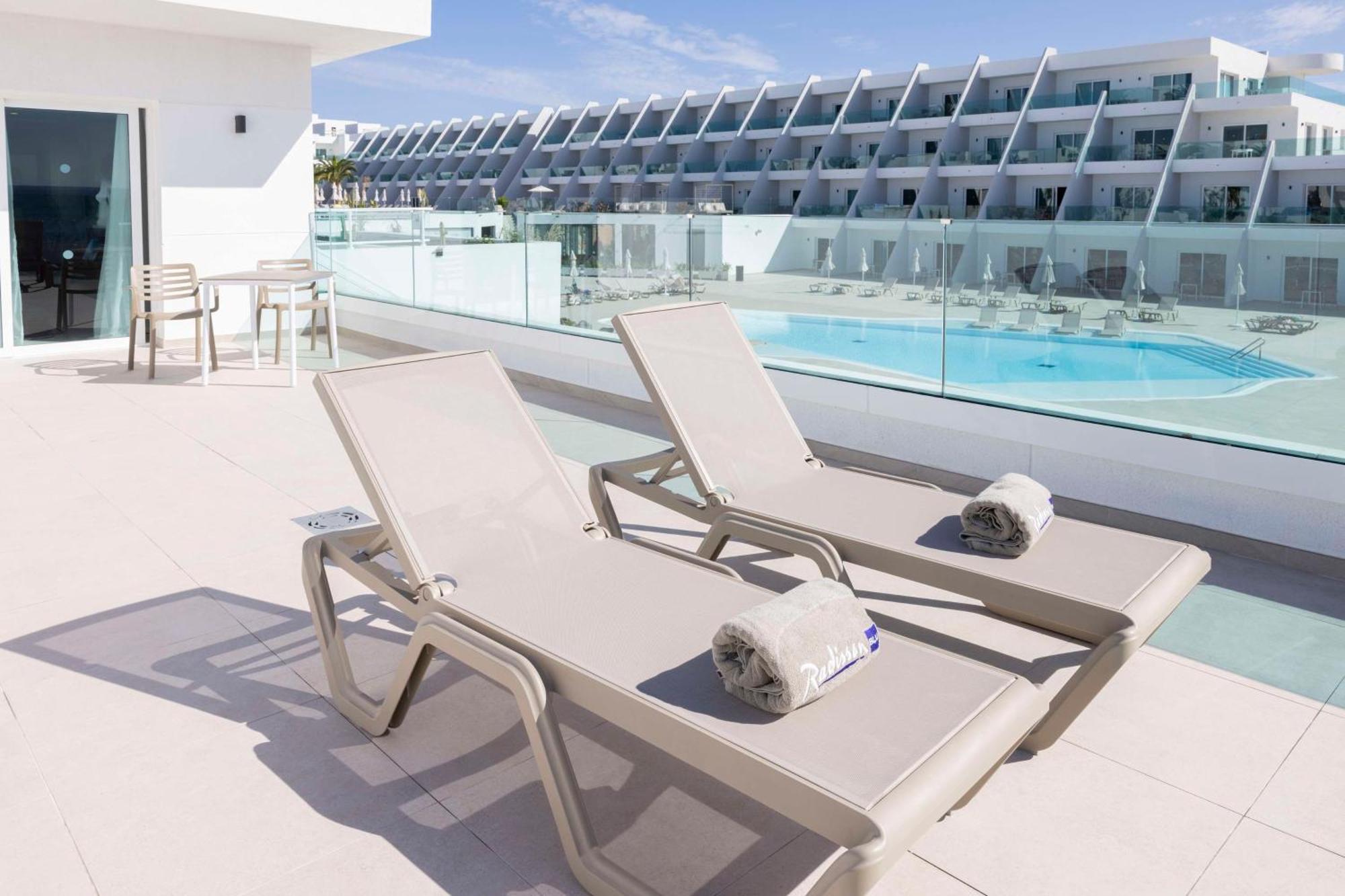 Radisson Blu Resort, Lanzarote Adults Only Costa Teguise Extérieur photo